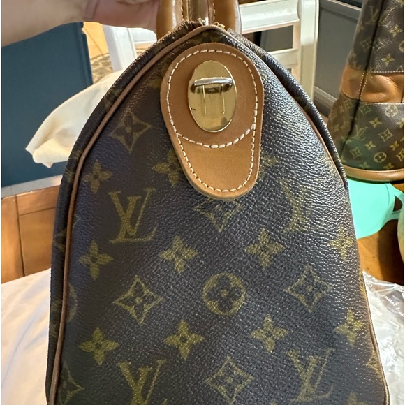Louis Vuitton Speedy 30 by French & Co - Picture 14 of 15